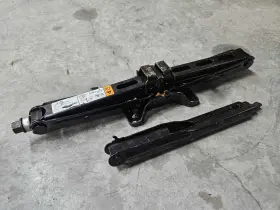 Bb5z17080a Ford 2011 - 2015 Explorer Jack And Tool Complete As Pictured Oem