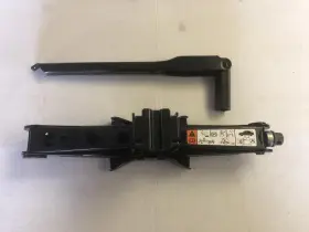 Cj5c-17030-ab Ford 2017 Escape Black Scissor Jack And Tools Kit Id