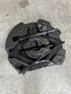 Ford Es7z17080a 2014 - 2017 Fusion Jack And Tool Kit Complete As Pictured Oem