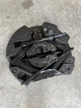 Es7z17080a Ford 2014 - 2017 Fusion Jack And Tool Kit Complete As Pictured Oem