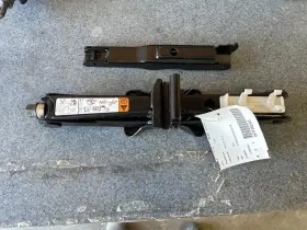 Estc-17a078-aa Ford 2015 Fusion Jack And Toolkit Black Id