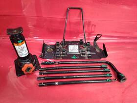 Ford F87z-17b014-da 1998-2003 Ranger Super Cab With Torsion Spare Tire Bottle Jack Tool Set
