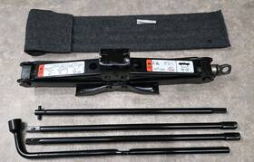 Ford Fomoco 7l3a-17080-ba 2019 2023 Ranger Jack With Tools Oem