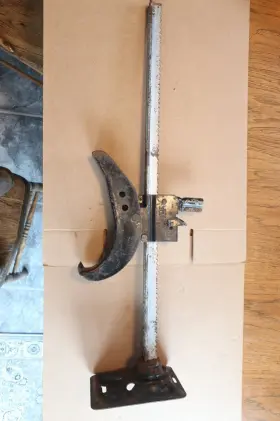 Jack-c8oz-17080 Ford Original 1968 1969 Torino Fairlane Bumper Jack Works Good Driver Survivor