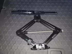 Lj6z17080j Ford 21 22 23 Bronco Sport Jack With Lug Wrench Id#