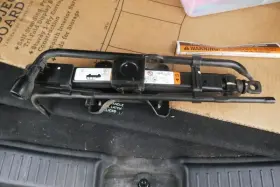 564.fd8c07 Ford Truck Jack Fits 2007 Escape 1992603