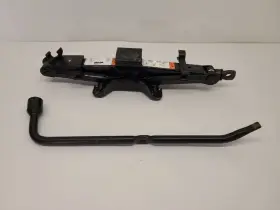 9l8z17080a Ford Truck 2005-200 Escape Spare Tire Emergency Jack W Wrench