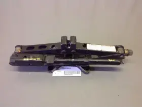 Xf2z-17080-aa Ford Jack And Tool Kit Assembly Fits 1999-2003 Windstar 43368