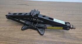 General Motors 25677977 1995-1999 Lesabre Bonneville Olds 88 Spare Tire Scissor Jack Oem