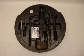 9110-b1000 Genesis 2015-2016 Hyundai Emergency Spare Jack Lift Wrench Tool Kit With Box Oem