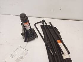 Gm 564.gm9523 Bottle Jack And Tools From 2023 Gmc Yukon Xl1500 12262842