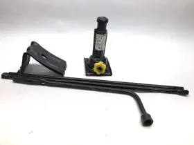 15788800 Gm Trucks 2005 - 2007 Chevrolet Silverado 1500 Emergency Spare Tire Jack Kit With Lug Wrench