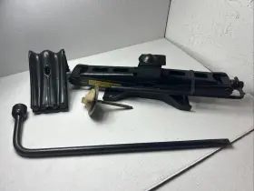 15707220 Gmc 1994 2004 Chevy S10 Blazer Jimmy Oem Spare Tire Scissor Jack Tool Kit Set