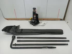Gmc 564.gm9f19 Jack With Tools From 2019 Yukon 12694766
