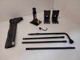 Gmc Truck 564.gm9d10 2007-2014 Yukon Denali Bottle Spare Tire Jack W Tools 07-14