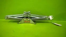 564.ho1b80 Honda 80 81 82 83 Civic Jack Oem 3502-21