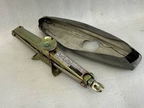 Honda 564.ho1b84 1984 1985 1986 1987 Civic Sedan Spare Tire Jack And Cover