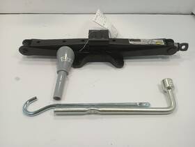 Honda 564.ho1l23 2023 Hr-v Emergency Spare Tire Jack Tools Kit Set 11779542