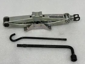 695.ho1r16 Honda 2013 2014 2015 2016 2017 Accord Sedan Spare Tire Jack And Tools
