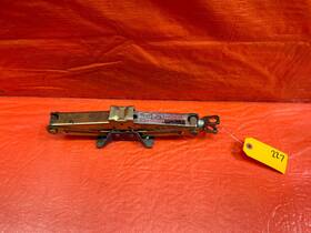 Honda 975487784 92-00 Civic - Spare Tire Pantograph / Scissor Jack Oem #227