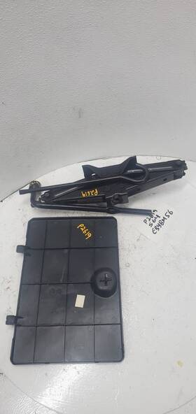 Honda P2619 2001 Accord Jack Assembly
