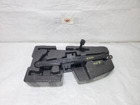 Hyundai 09149-4z000 2013-2018 Santa Fe Sport Emergency Spare Tire Jack And Tool Kit With Box Oem