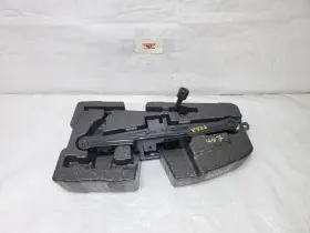 09149-4z000 Hyundai 2013-2018 Santa Fe Sport Emergency Spare Tire Jack And Tool Kit With Box Oem