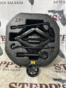 09149-k2000 Hyundai 20 21 22 Venue Spare Tire Jack And Tool Kit With Storage Foam Oem