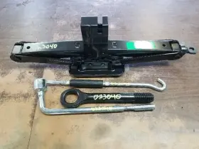 564.hy1407 Hyundai Santa Fe 2007 Jack 506200