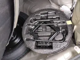 564.hy1r20 Hyundai Elantra 2020 Jack 2679030