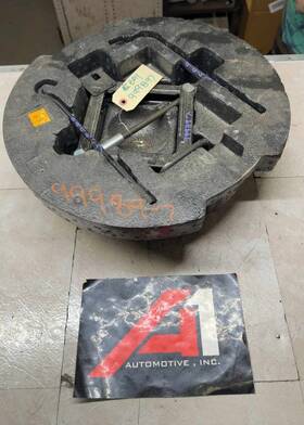 Hyundai 91102h000 2009-2012 Elantra Spare Tire Scissor Jack And Tool Kit Assembly Oem