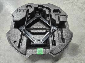 Hyundai 9110f2000 2017 - 2024 Elantra Jack And Tool Kit Complete As Pictured