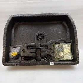 09149g2910 Hyundai / Kia Oem Niro Ioniq 2020-23 Emergency Tire Case Mobility Kit Bottle Compresor