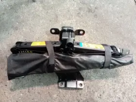 564.in1j20 Infiniti Qx60 2020 Jack 327575