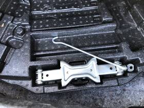 Infiniti 695.in1m15 2015 Q50 Emergency Roadside Tool Factory Scissor Jack Only 903174