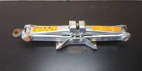 Infiniti 99550-eh100 06 07 08 09 10 M35 Spare Tire Jack Oem