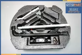 8x2317080ba Jaguar 2011-2015 Xf Oem Spare Tire Jack Kit With Foam Holder
