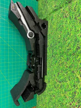 Gx73-17b043-ae Jaguar Gx73-17b043-ae/gx7317b043ae 17-19 Xe Jack Tool Kit With Housing Oem