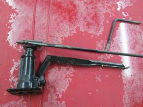 Jeep 564.am8293 Jack And Tool Kit Fits 93 Cherokee 342816