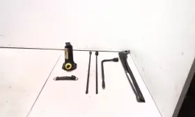 564.am8599 Jeep Tj Wrangler Spare Tire Jack Set 1997-2001 2002 2003 2004 2005 2006 135506