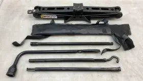 68533397aa Jeep Jt Gladiator Oem Spare Tire Jack W Tools Kit 2020 2020-2023 83056