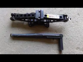 564.ch9516 Jeep/plymouth Truck Jack And Tools Factory Kit Fits Compass 11 12 13 14 15 16 17