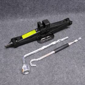 Kia 050628 2004-06 Spectra Sedan Ex Lx Sx Spare Tire Scissor Jack With Tools Lug Wrench 78175