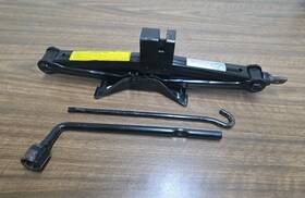 Kia 09110-1f000 2005-2010 Sportage Spare Tire Scissor Jack With Tools Oem