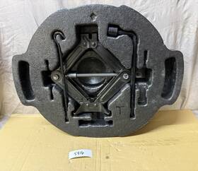 Kia 09140-2g500 2010-13 Soul Spare Tire Emergency Jack And Tool Kit With Stryfoam Oem