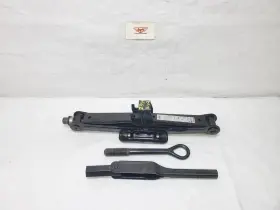 09110-a9000 Kia 09147-3m000 2015-2021 Sedona Emergency Spare Tire Jack And Tool Kit Oem 09110-a9000 Kia 09147-3m000 2015-2021 Sedona Emergency Spare Tire Jack And Tool Kit Oem