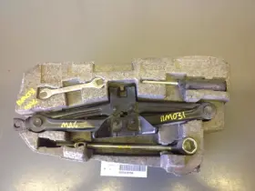 09149-3f100-1 Kia Jack And Tool Kit Assembly Fits 2004-2006 Amanti 78990