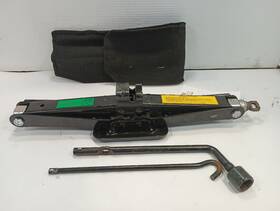 Kia 564.ki1111 2011-21 Sorento Spare Tire Jack With Tools 11862224