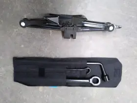 564.ki1413 Kia Jack And Tools Fits 2013 11 12 13 14 15 16 Sportage 274852
