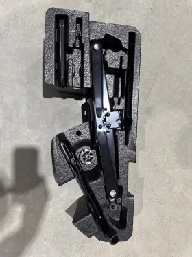 9110c5000 Kia 2016 - 2020 Sorento Jack And Tool Kit Complete As Pictured Oem